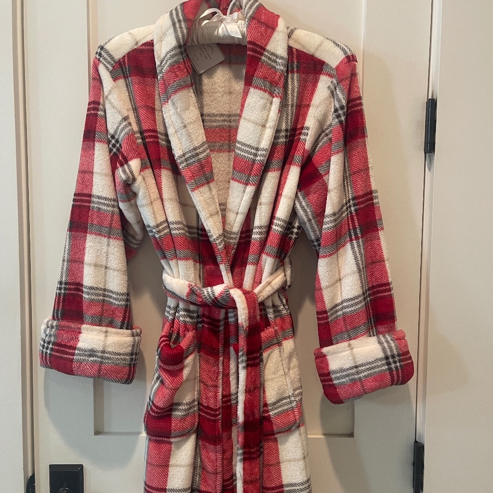 Pottery Barn Plaid Plush Robe Size Small NWT